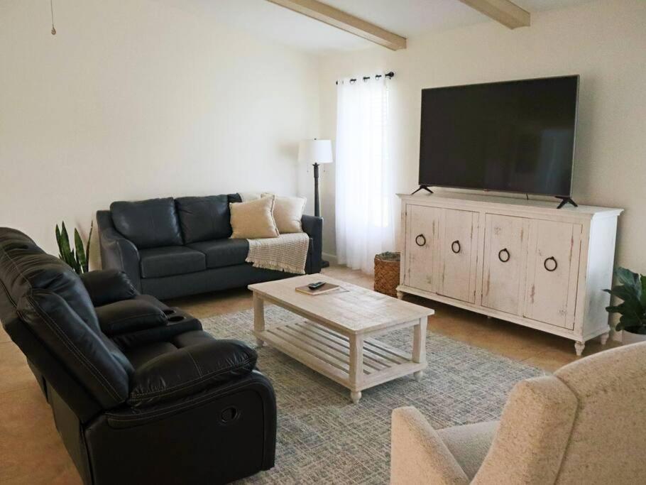 Cozy Retreat, Heated Pool, Water Canal, Bikes,3 Bedroom Cape Coral Exterior foto