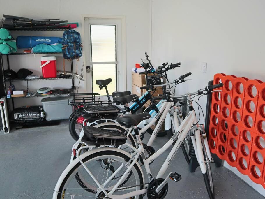 Cozy Retreat, Heated Pool, Water Canal, Bikes,3 Bedroom Cape Coral Exterior foto