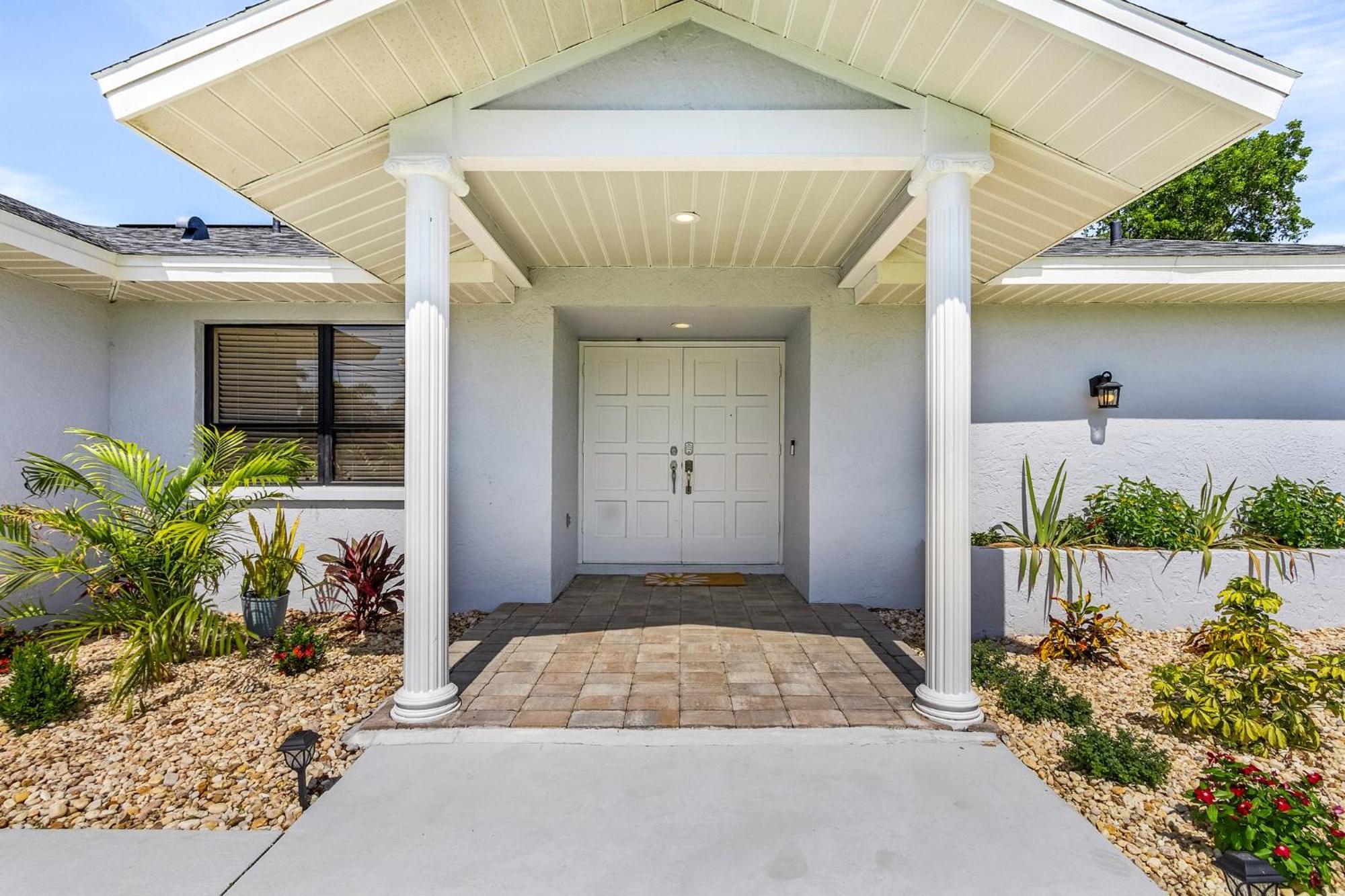 Cozy Retreat, Heated Pool, Water Canal, Bikes,3 Bedroom Cape Coral Exterior foto